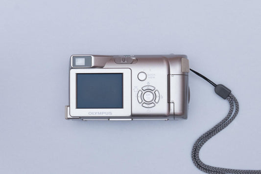 Olympus Camedia C-310 Zoom Compact Y2K Digital Camera