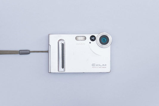 Casio Exilim EX-S2 Compact Y2K Digital Camera Fair Condition