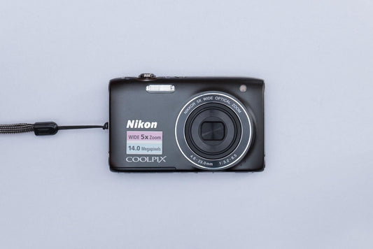 Nikon Coolpix S3100 Compact Y2K Digital Camera