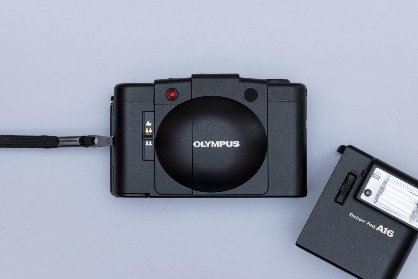 Olympus XA 2 Compact Film Camera with Zuiko 3.5/35mm lens and A16 Flash