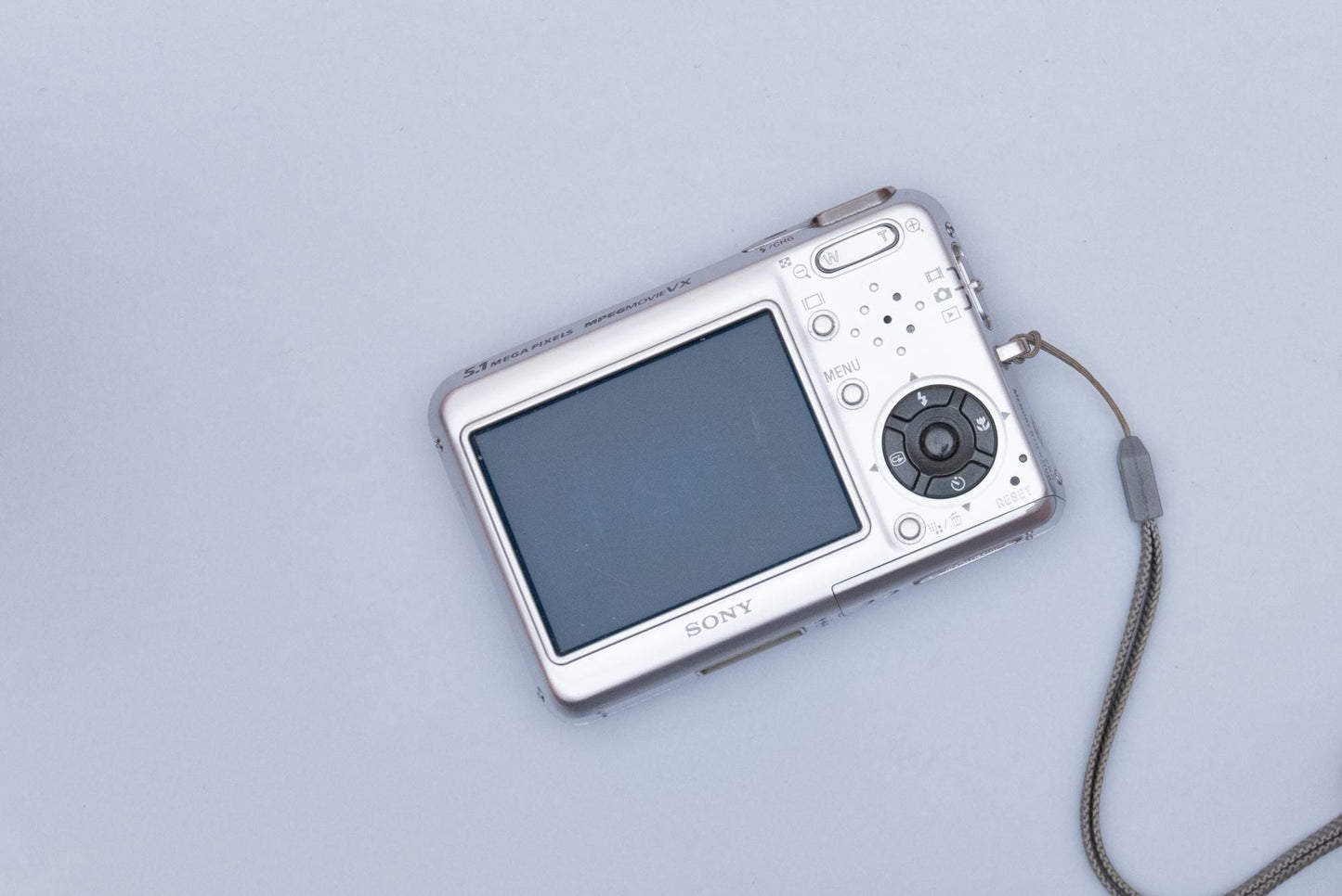 Sony Cyber-Shot DSC-T3 Compact Digital Camera