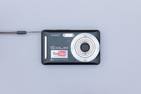 Casio Exilim EX-Z19 Compact Y2K Digital Camera