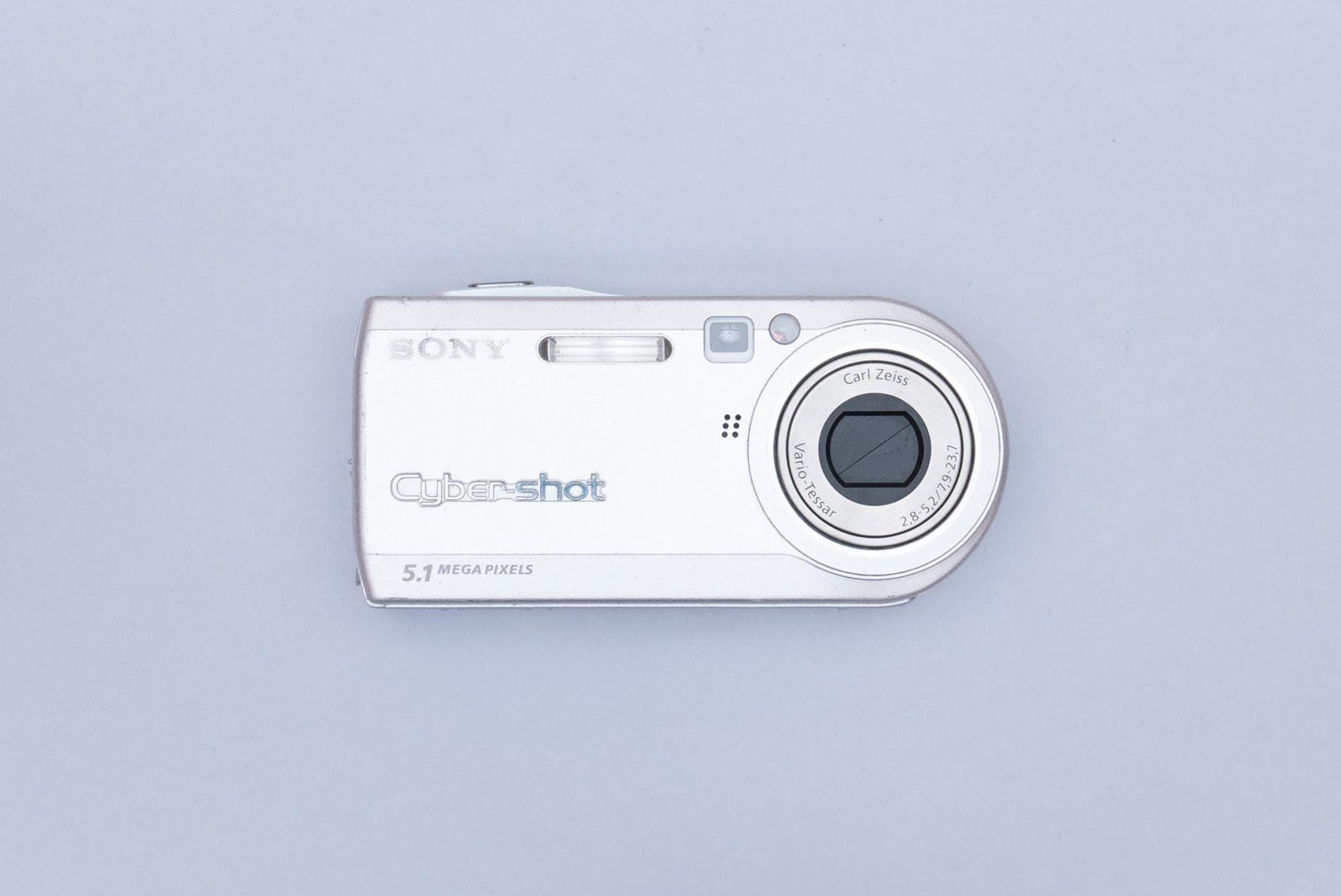 Sony Cyber-shot DSC-P100 Compact Y2K CCD Digital Camera 2000s Digicam Silver