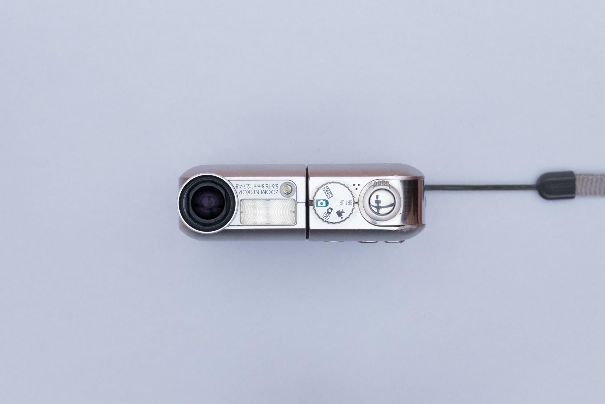 Nikon Coolpix SQ Compact Y2K Digital Camera – OHSOCULT Film Compacts