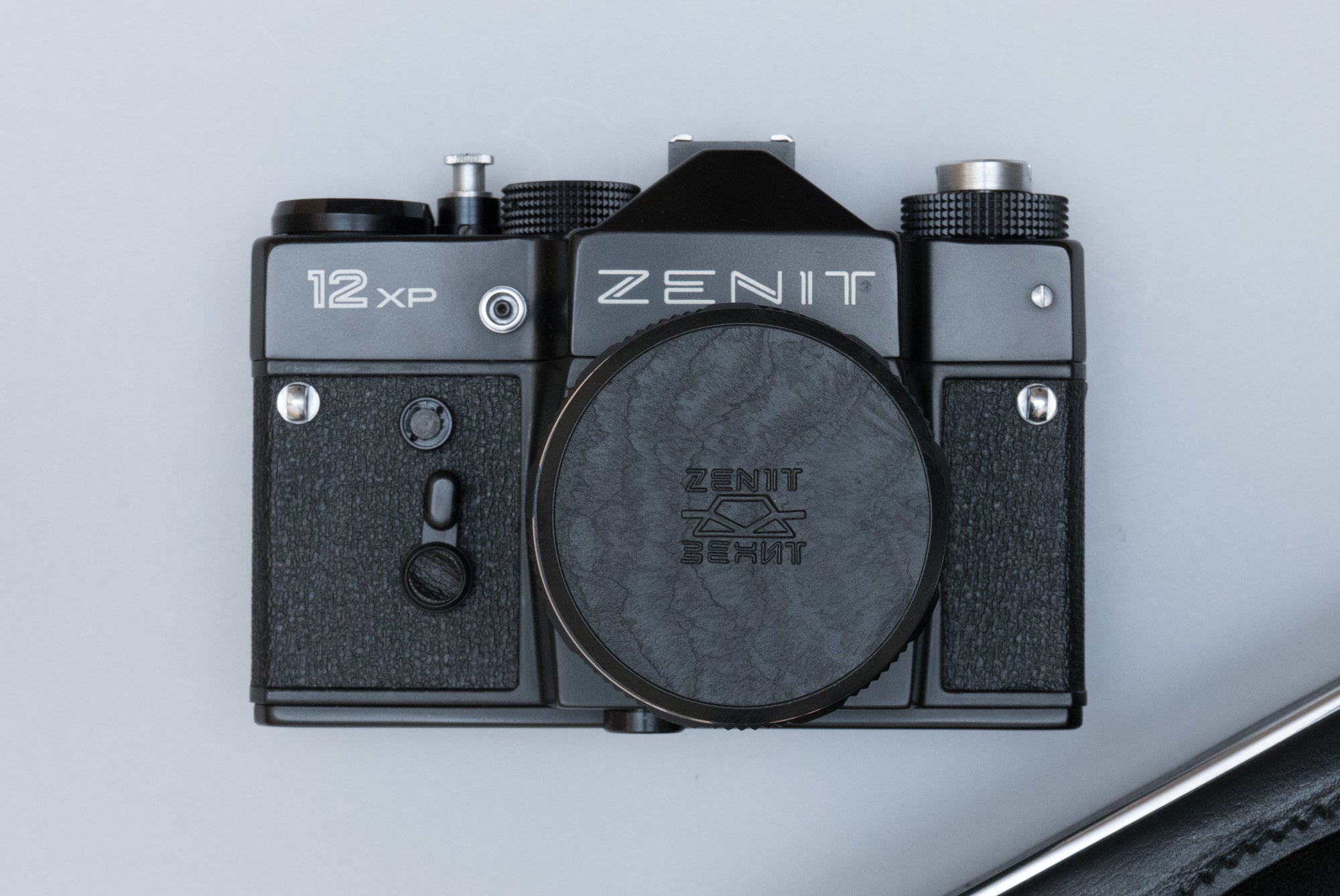 Zenit 12XP SLR Film Camera МС Helios-44M-4 58 mm Lens newest w Case Lens Cap