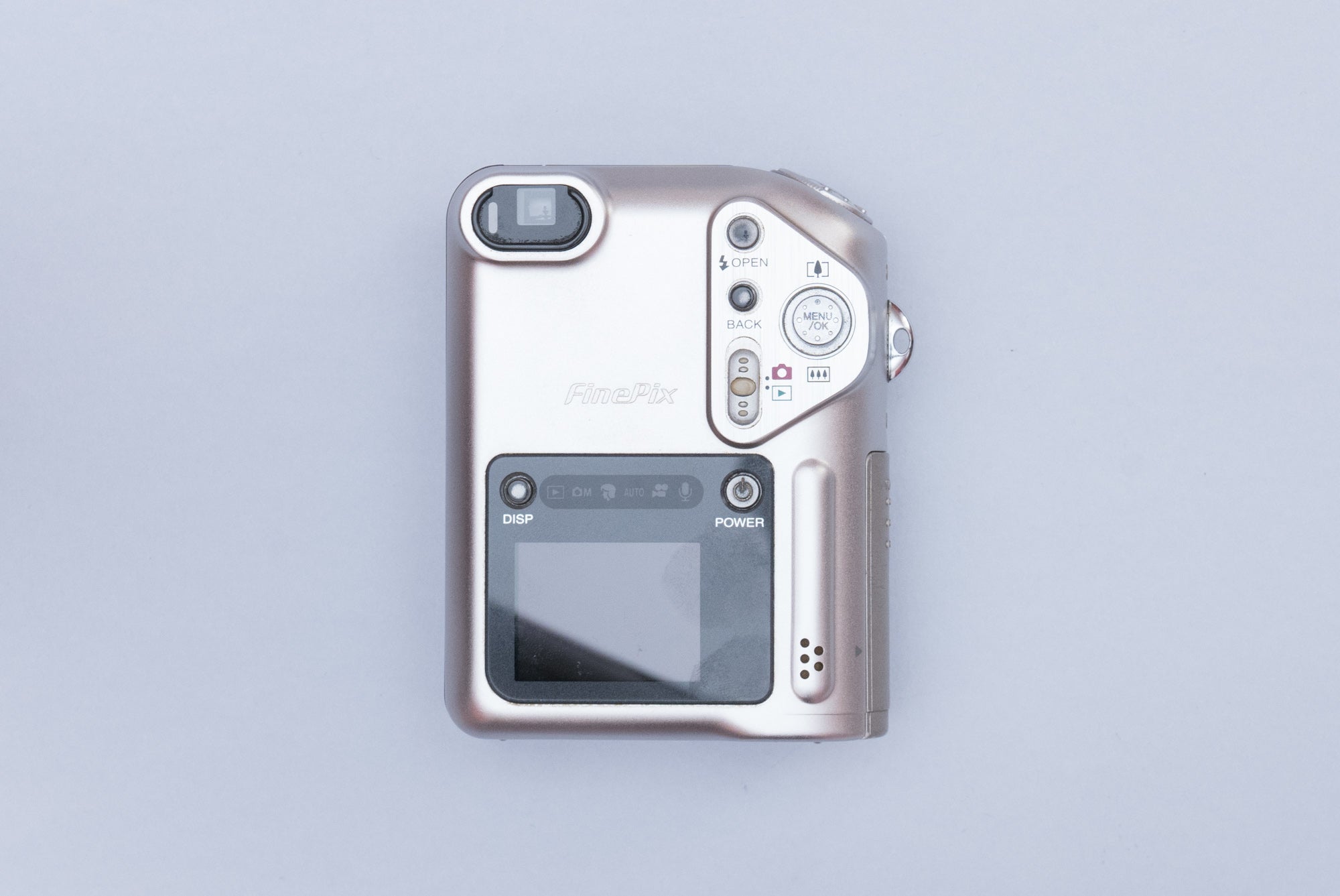 Fujifilm FinePix F601 Zoom Compact Y2K Digital Camera – OHSOCULT