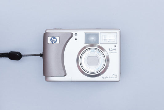 HP Photosmart 735 Compact Y2K Digital Camera