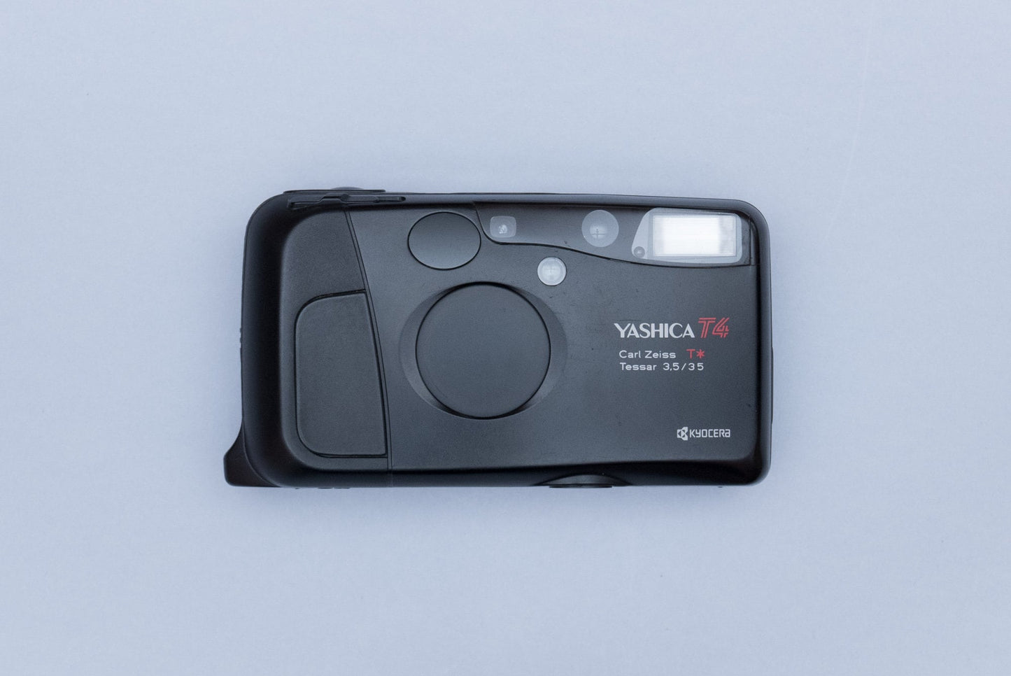 Yashica T4 Carl Zeiss Tessar 35mm Compact Film Camera Kyocera Point and Shoot