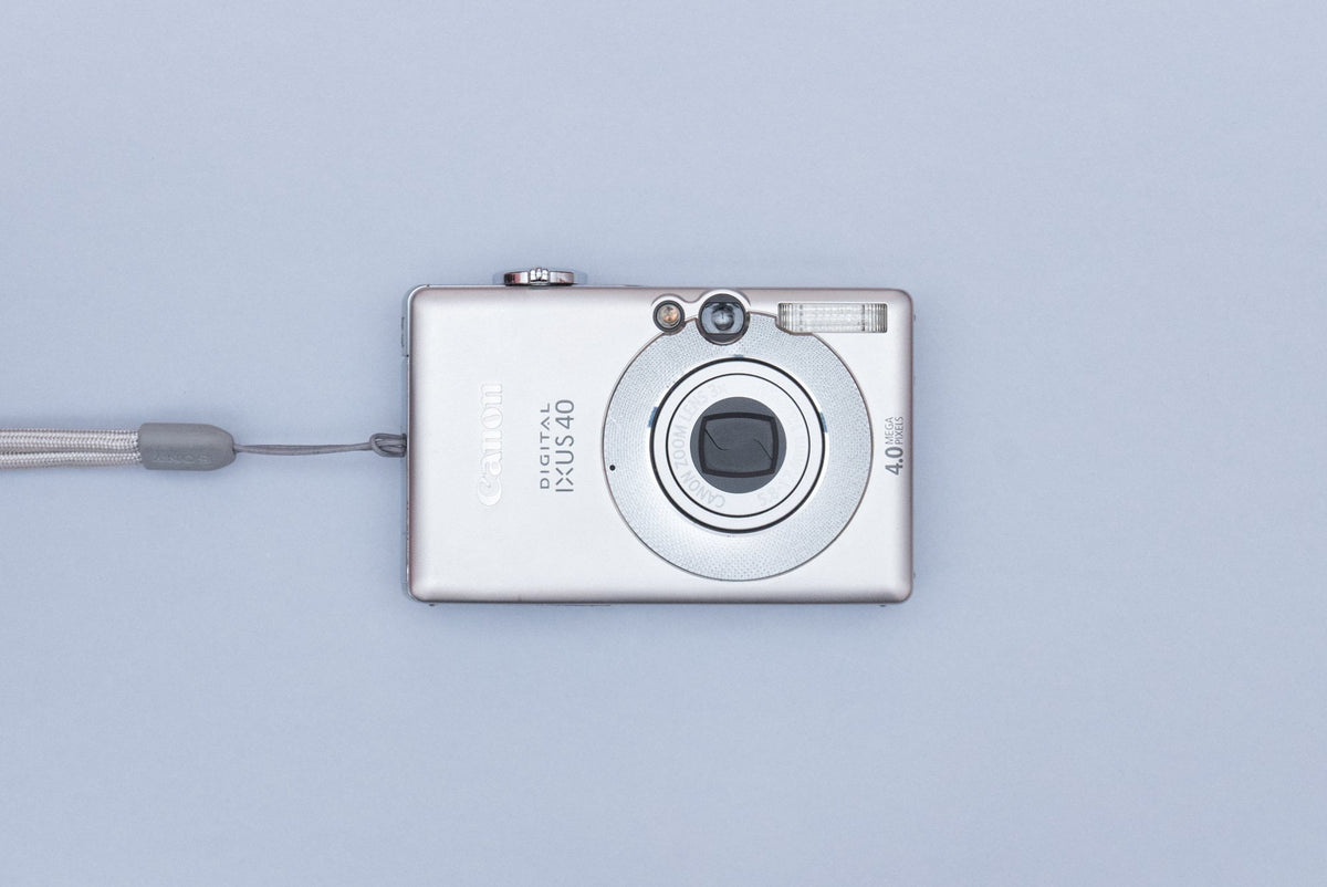 Canon IXUS 40 Y2K CCD Compact Digital Camera – OHSOCULT Film Compacts